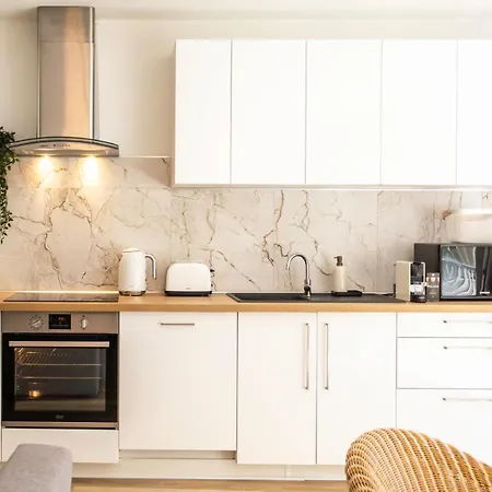 Apartment 86m- Spacious 3 With Large Terrace